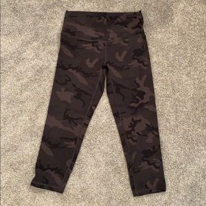 Zyia Camo Luxe EUC
